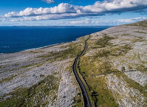 Burren Seaside Lodge, Coastal Holiday Accommodation Available in Ballyvaughan, County Clare