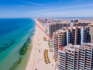 Penthouse (10th floor) closest to beach!