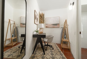 Dedicated workspace for finishing off any work before your vacation begins.