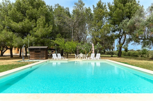 Timeless Puglia Villa | 4 Bedrooms | Villa Salento Green | Private Pool & Great for Families | Mesagne