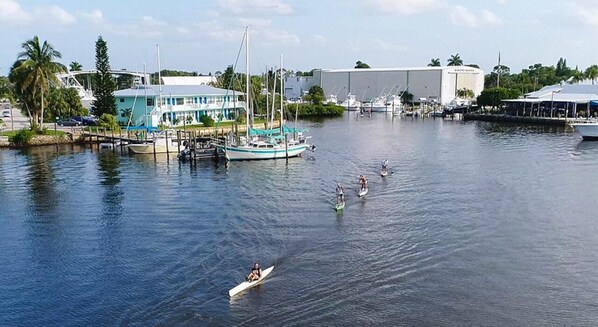 5 Minute Walk to the Beautiful Manatee Pocket