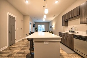 Kitchen (1)
