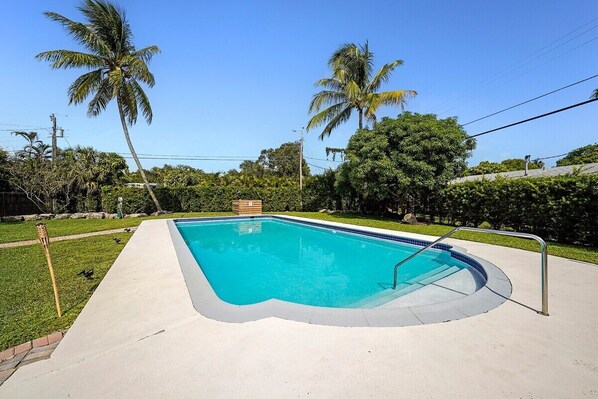 Great size pool. 