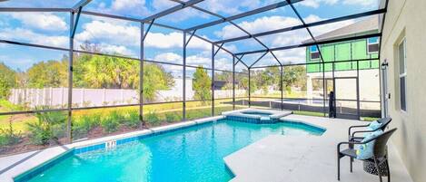 Garden Facing Pool Patio (No Rear Neighbours!)