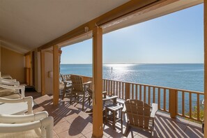 Blue Heron Bay 2nd and 3rd level property with great views of the Laguna Madre