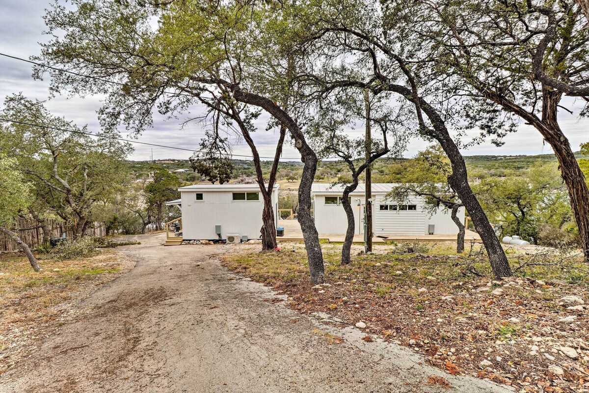 Updated Texas Tiny Home Rental on Lake Travis