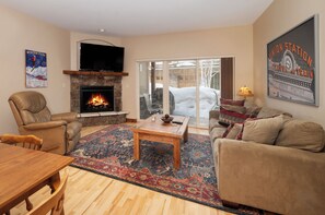 SWP Telemark 514 main room
