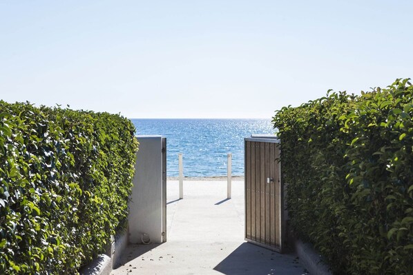 Strand