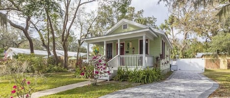 Seahorse Cottage