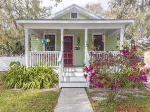 Seahorse Cottage