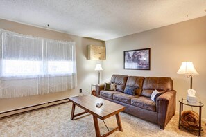 Living Room | Free WiFi | Window A/C Units | Smart TV | Full Sleeper Sofa