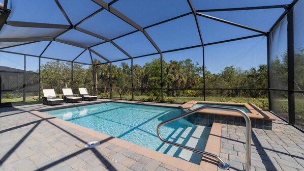 Large private pool and spa