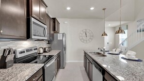 Kitchen (Angle)