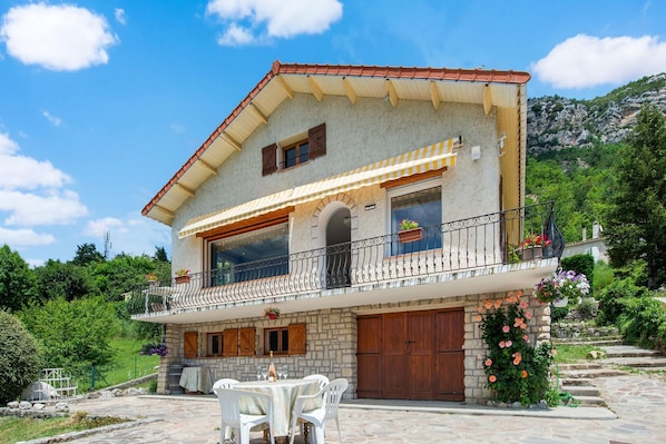 Extérieur maison de vacances [été]