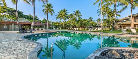 The Fairways Spacious Lagoon Style Swimming Pool