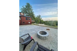 The best place to relax! Brand new hardscape and firepit built in 2021