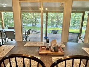 Dining space overlooking Table Rock lake