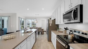 Kitchen (Angle)