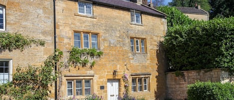 Cottage Front, Sage Cottage, Bolthole Retreats