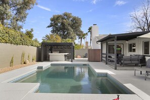 Sparkling pool is always heated to 82-85 degrees for free. 