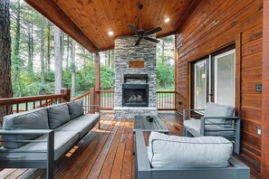 Deck | Outdoor Fireplace