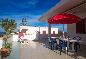 Private outdoor space with sea view