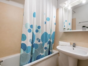 Mirror, Tap, Plumbing Fixture, Property, Bathroom Sink, Sink, Bathroom, Azure, Blue, Purple