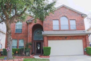Beautiful two-story home located in the heart of Alamo Ranch. The community park, basketball court, and pool are all located feet away!