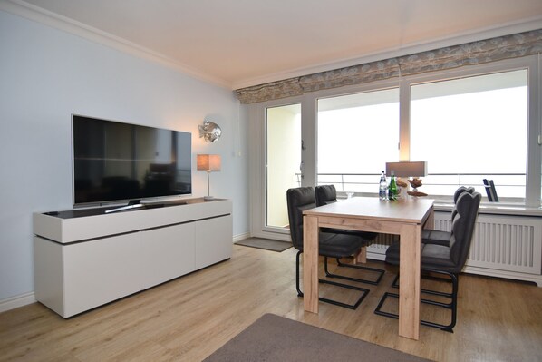 Metropol, Whg. 107, Seeseite