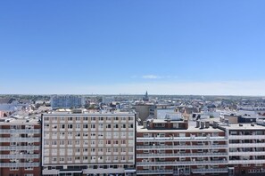 Metropol, Whg. 171, Landseite