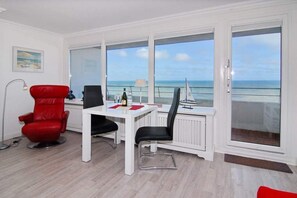 Metropol, Whg. 215a, Seeseite