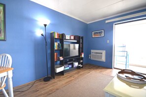 LIVING-AREA