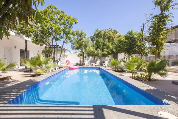 Large in-ground pool for guests only