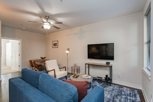 CozySuites MusicRow Alluring 1BR w/free parking!