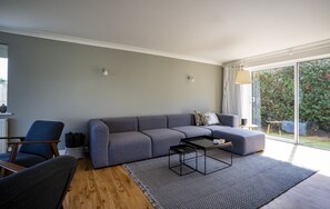 Lounge area.
