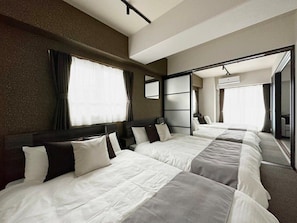 Bedroom with double bed 1