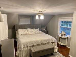 Bedroom 1 upstairs- Alaskan King 