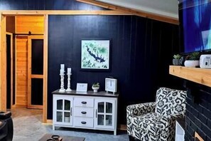 Living area into hall