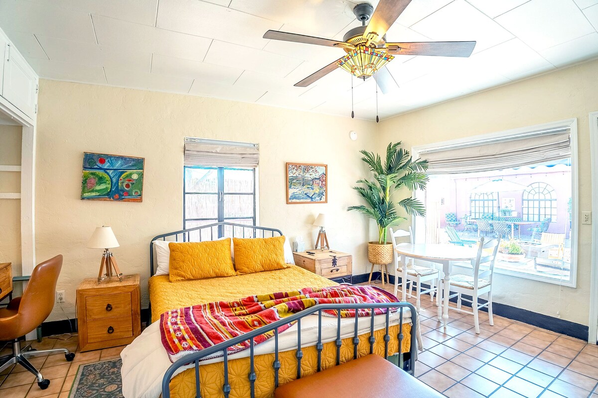 Historic Studio Guesthouse Casita 2 Blocks from the U of A