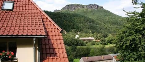 Blick über die Elbe zum Lilienstein