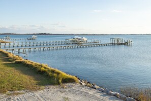 Dock