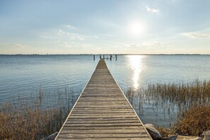 Dock
