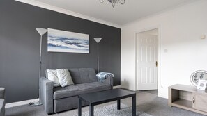 Living Room / Lounge