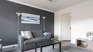 Living Room / Lounge