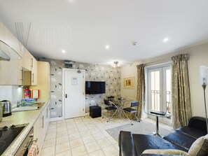 Sandbanks Suite 