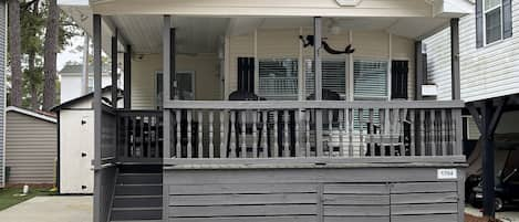 Front porch of Seaside Therapy