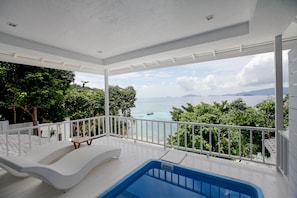 Private pool