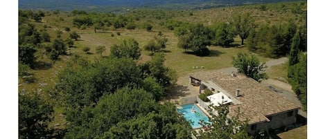 Vue panoramique sur les montagnes des cevennes