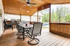 Covered Deck | Fire Pit | Outdoor Dining | Gas Grill