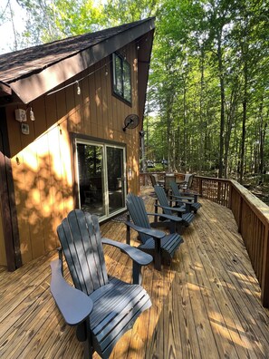 Sit back, relax, and enjoy the view of Lake Wallenpaupack!